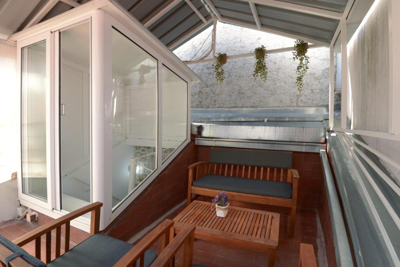 Sara Apartment โตรกีร์ ภายนอก รูปภาพ